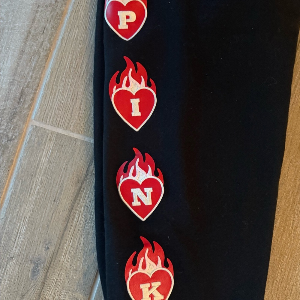 NWOT PINK Victoria's Secret Womens  Black Joggers with Red Flame Hearts - Picture 2 of 4